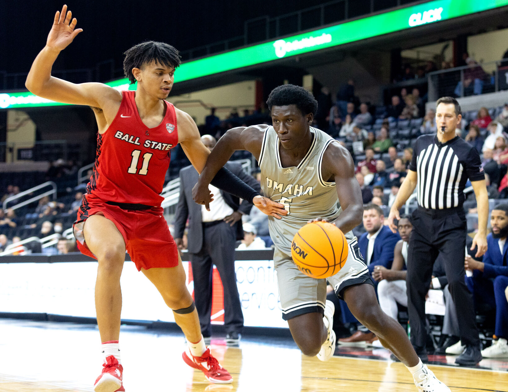 111722-owh-spo-unobasketball-em25.jpg